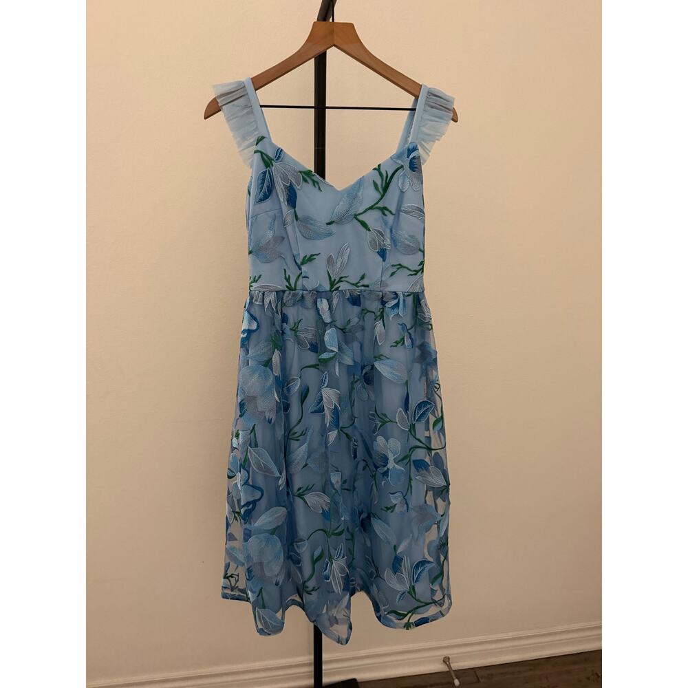 New Adrianna papell Women's Flutter-Sleeve Embroidered Dress sz 2 $179 - Picture 4 of 7